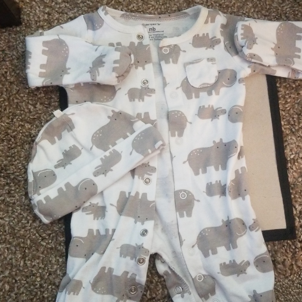 Carter's newborn pj's with hat